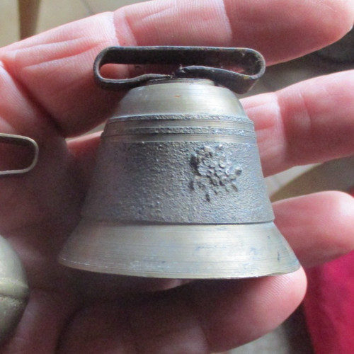 Ancienne cloche bronze - cloche,